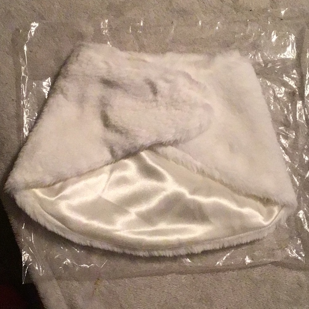 NEW WITH TAGS DOG FANCY WHITE SHAWL OUTFIT COAT WRAP THE CHILDREN’S PLACE NWT
